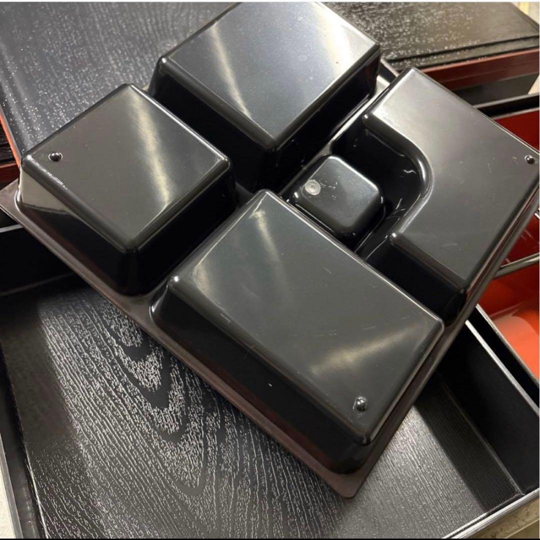 松花堂弁当箱 8.5寸 黒中赤 仕切り付 24セット 送料込み 引取り可