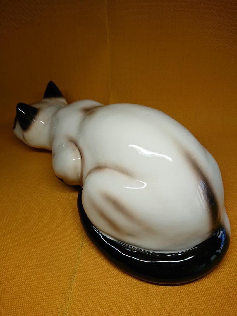 【美品】ネコ　猫　シャム猫　陶器　置物　インテリア　工芸品　美術品　A3052