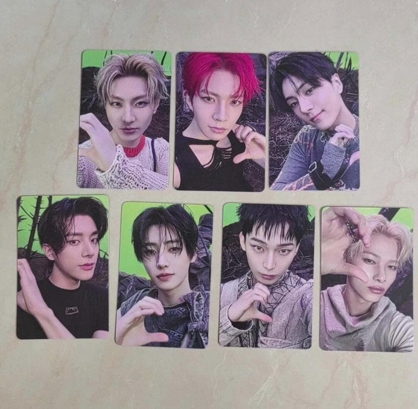 ENHYPEN UNLEASH yizhiyu yzy 予約 トレカ7枚 - メルカリ