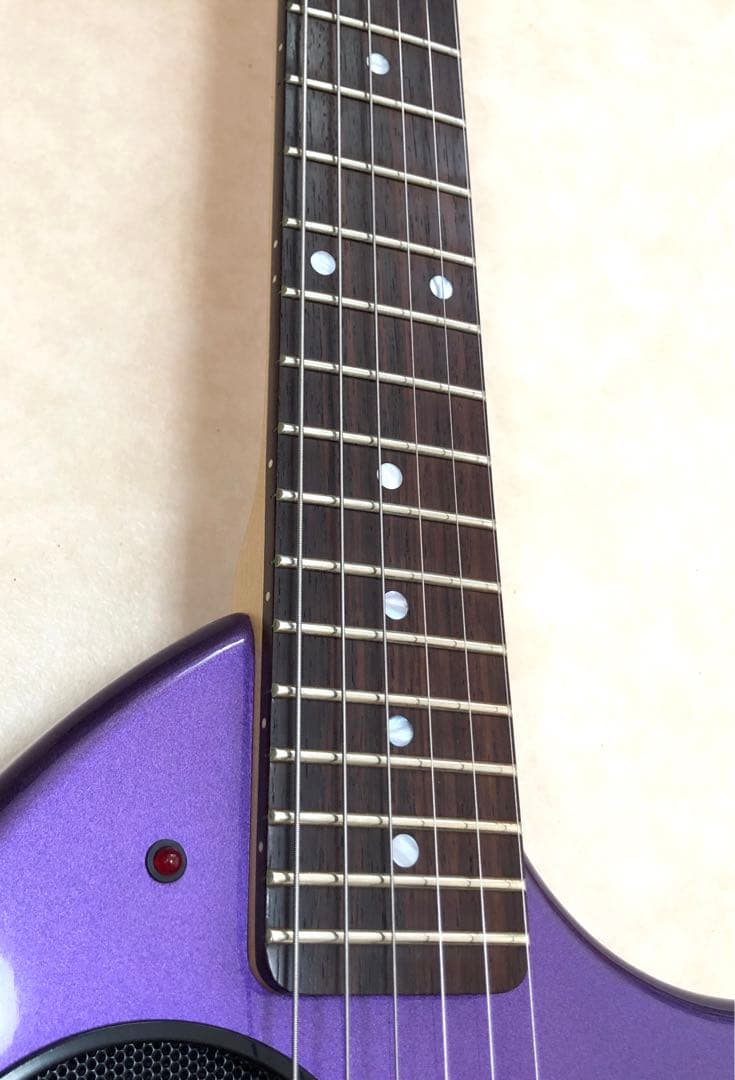 美品】ZO-3C MP アンプ内蔵ギター ディストーションSW付 専用ケース付