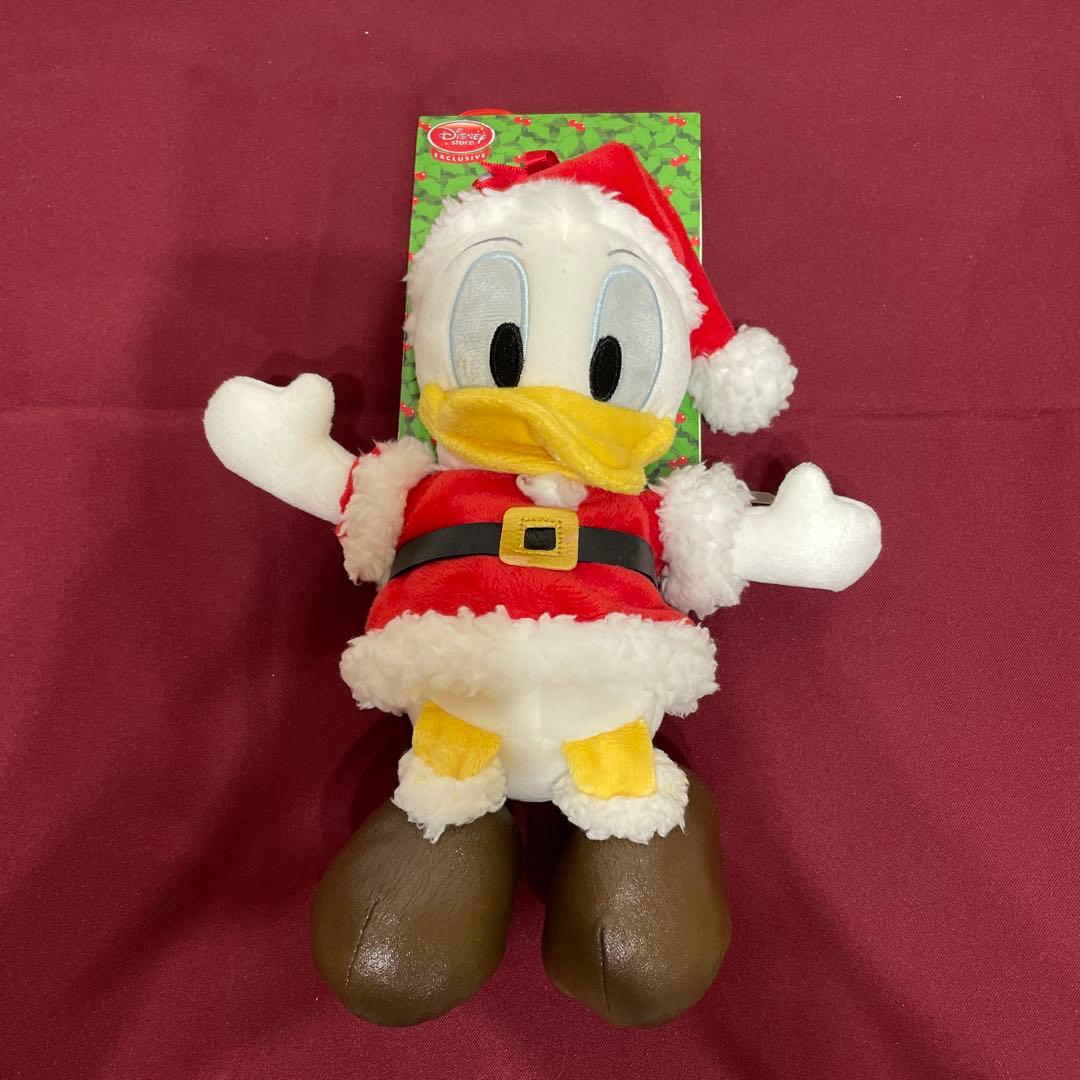 ディズニーストア ドナルド クリスマス サンタ ぬいぐるみ - メルカリ