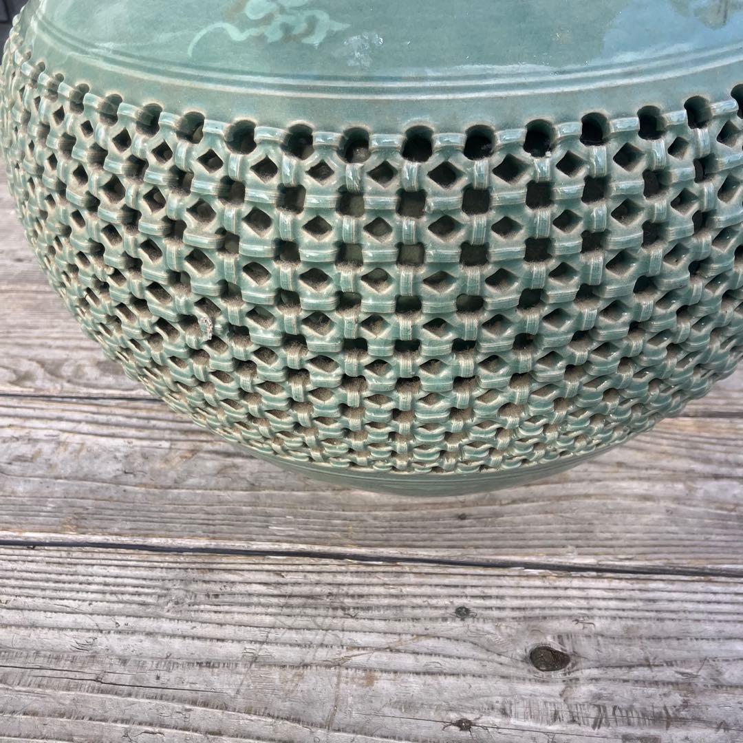 青山作 特大壺 高麗青磁 透かし 雲鶴紋 二層網目 花瓶 網目彫 緑色 双