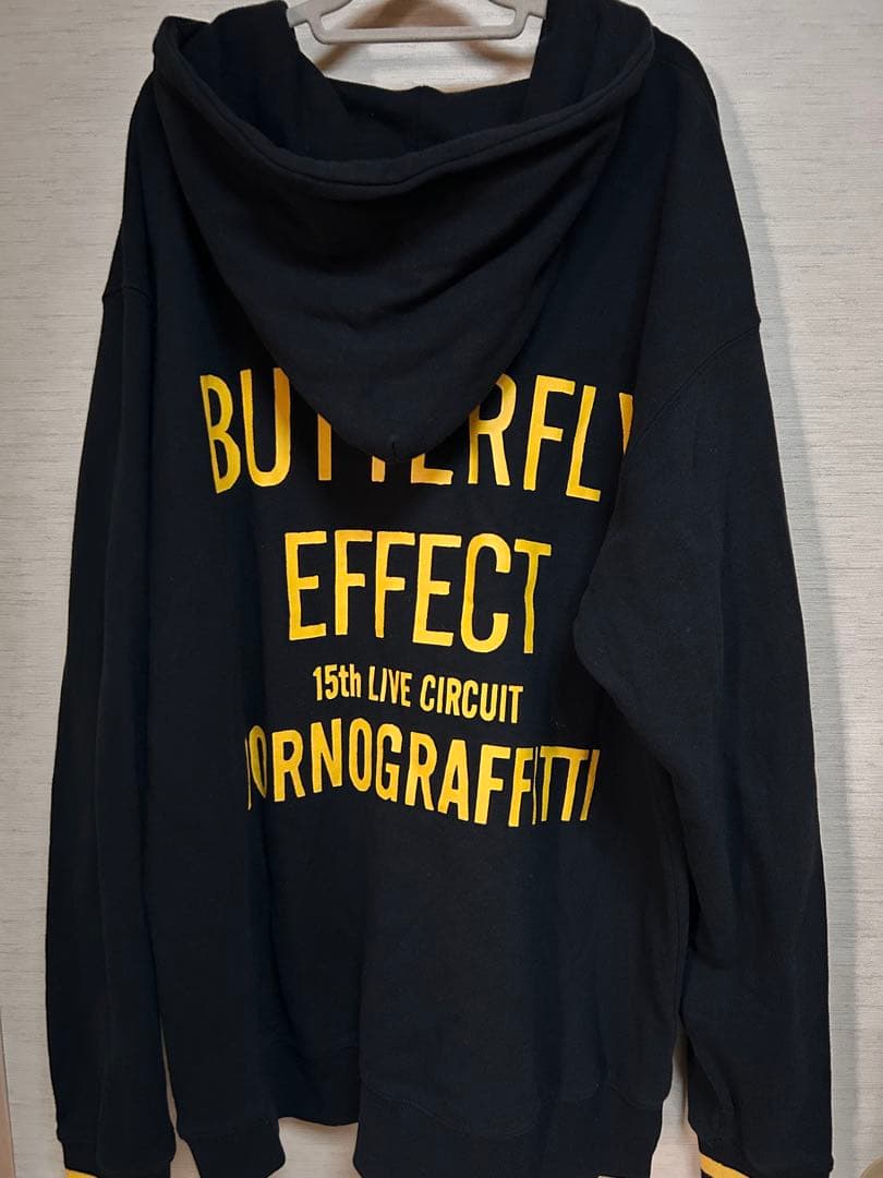 ポルノグラフィティ BIGフルジップパーカー - メルカリ