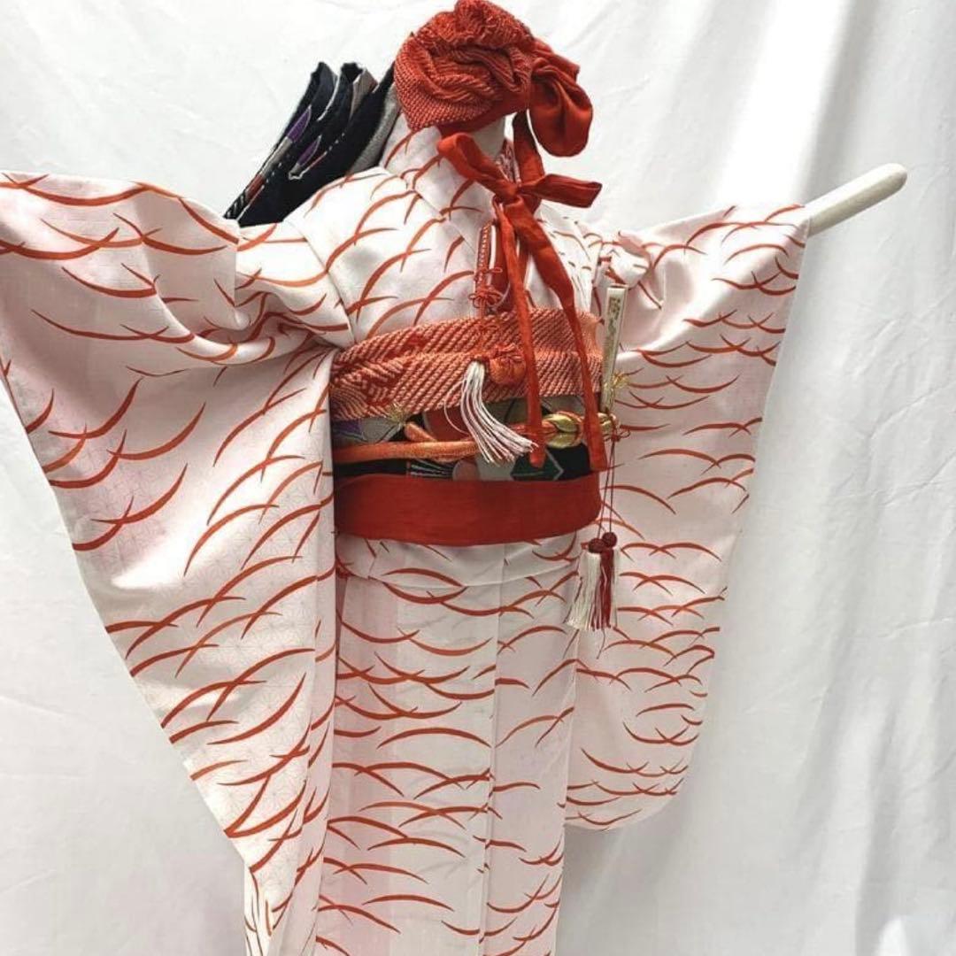 ■411ag104,着物とお小物類■七五三 七歳 女児 着物 芝草 白 ■美品u