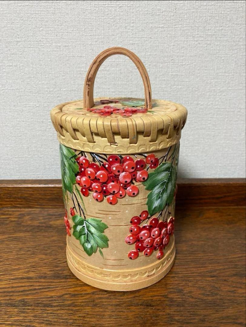 ロシア雑貨☆ベレスタ 白樺収納box ラウンド型 ガマズミ マトリョーシカ