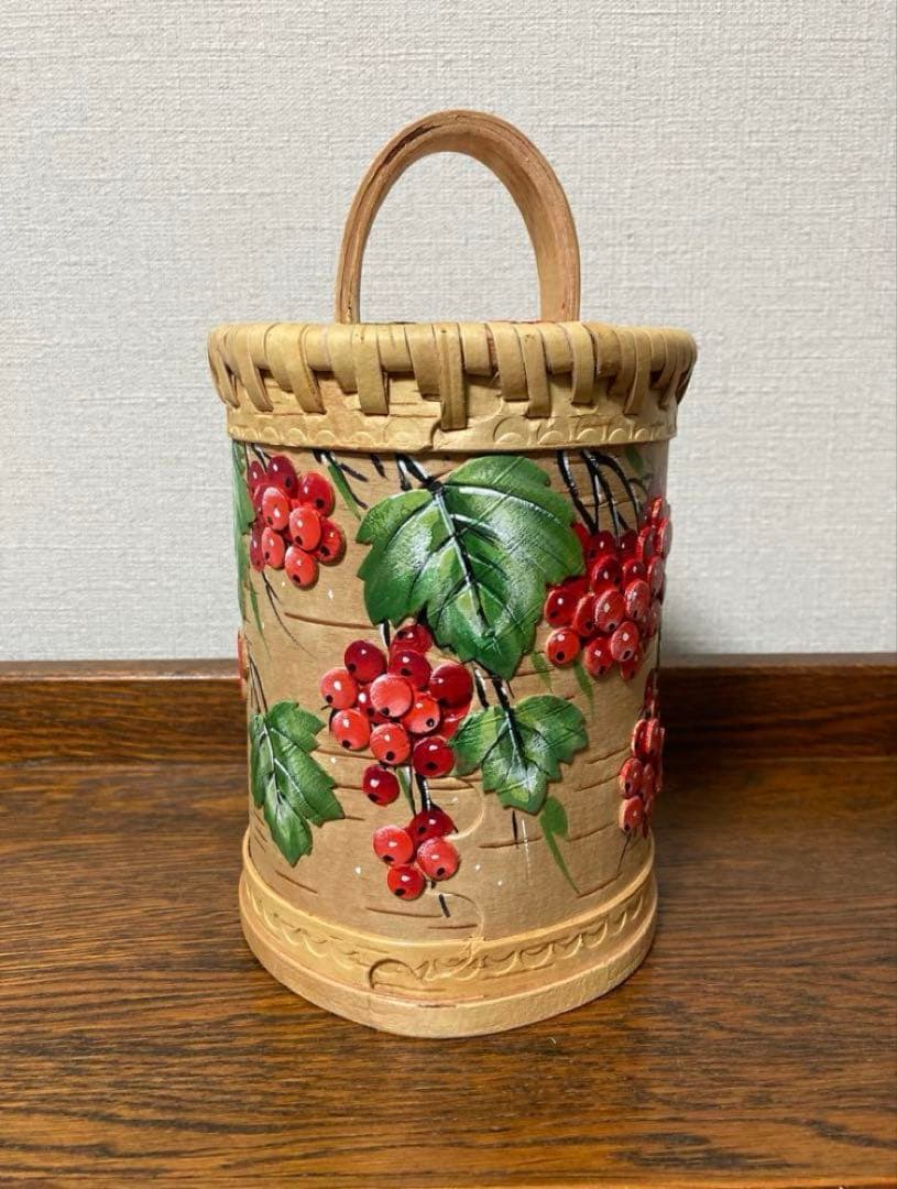 ロシア雑貨☆ベレスタ 白樺収納box ラウンド型 ガマズミ マトリョーシカ