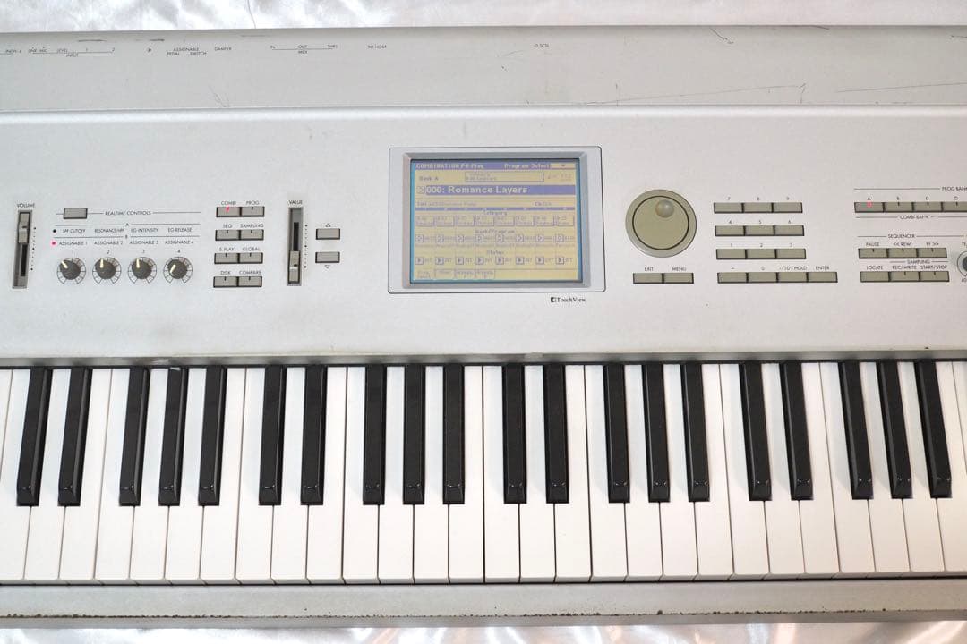 KORG TRITON シンセサイザー prox 88鍵盤 シルバー