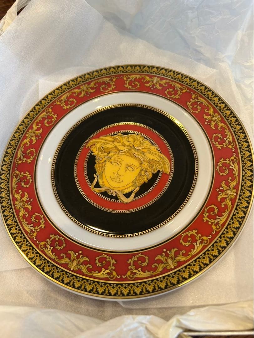 【新品未使用】ヴェルサーチェ　18cmプレート　3枚セット