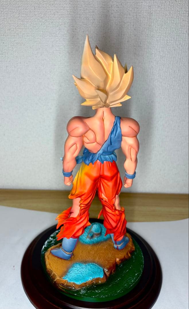 ドラゴンボール孫悟空　リペイント フィギュア スーパーサイヤ人伝説の超サイヤ人