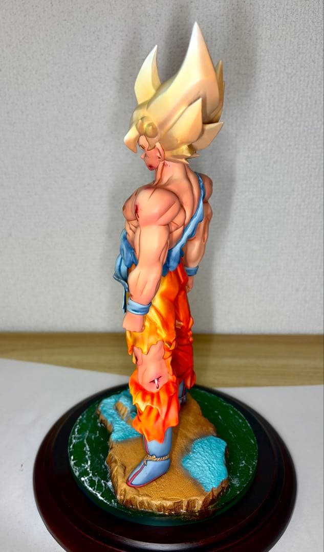 ドラゴンボール孫悟空　リペイント フィギュア スーパーサイヤ人伝説の超サイヤ人