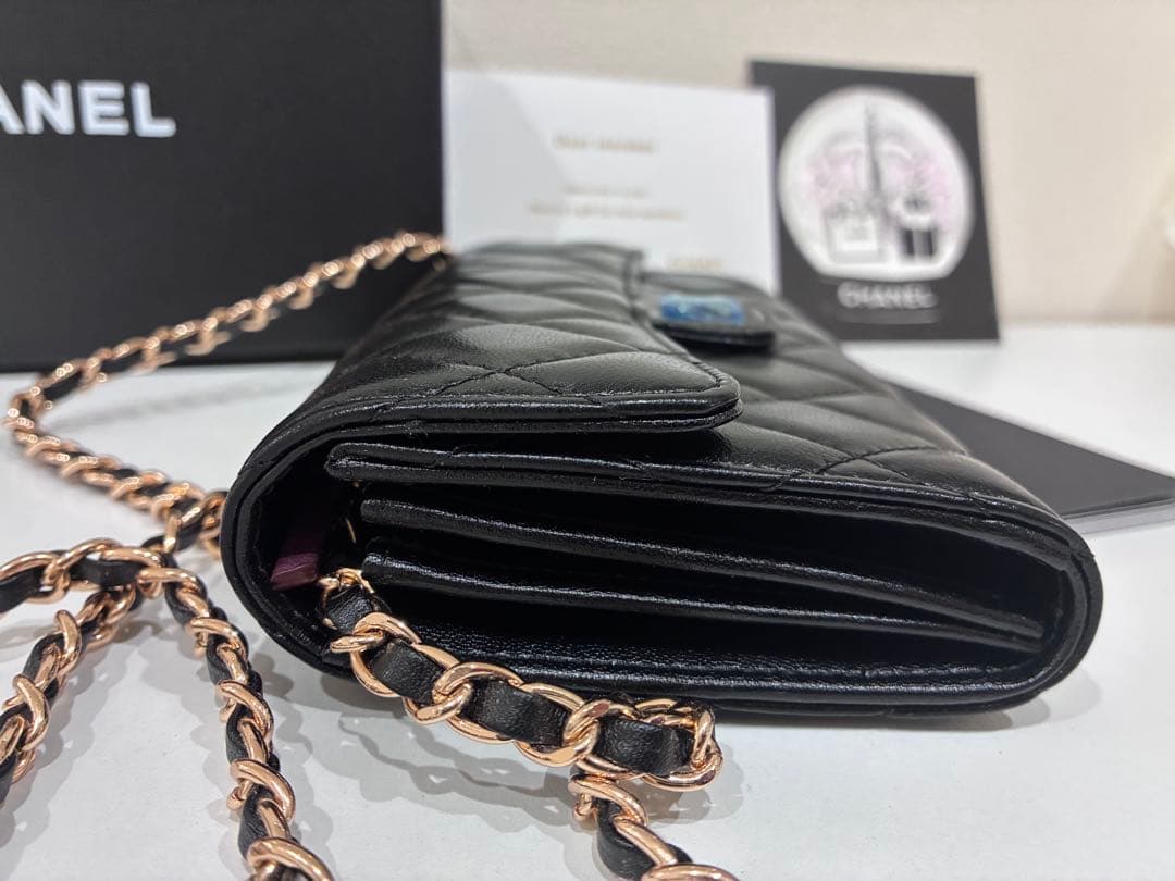 CHANEL ラムスキン　チェーンウォレット　 ショルダー　シャネルノベルティ