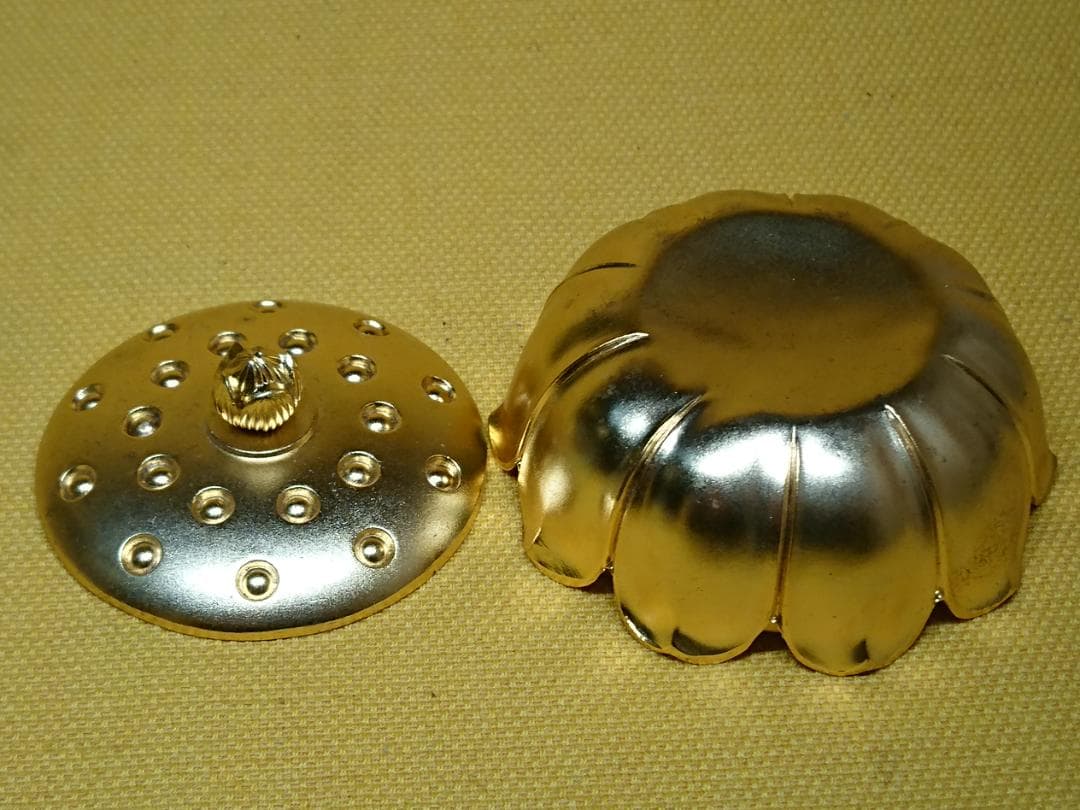 仏教美術 香炉 銅製 本金メッキ 置物 インテリア 工芸品 美術品 A1358