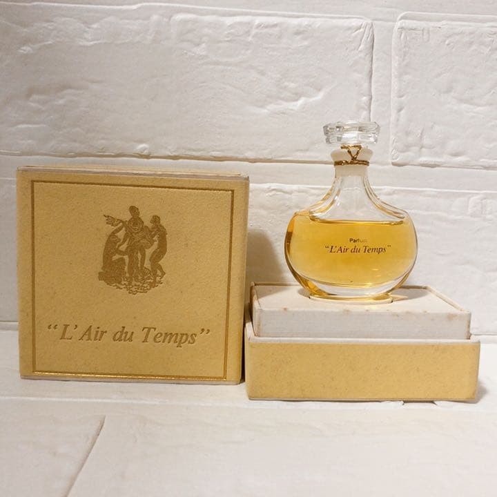 未開栓　希少　ラリック   ボトル ニナリッチ レールデュタン 箱付　15ml