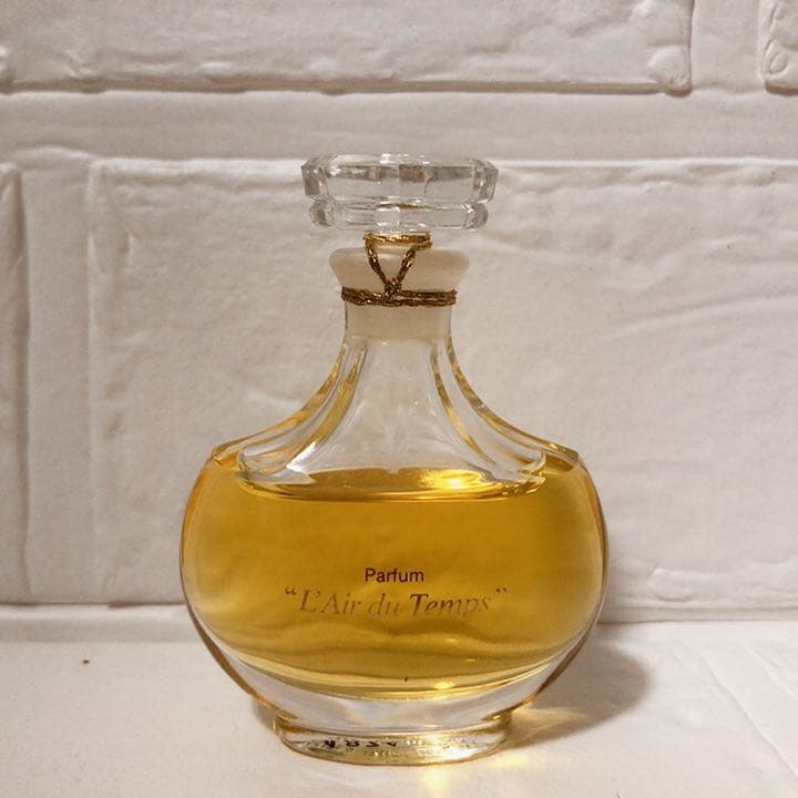 未開栓　希少　ラリック   ボトル ニナリッチ レールデュタン 箱付　15ml