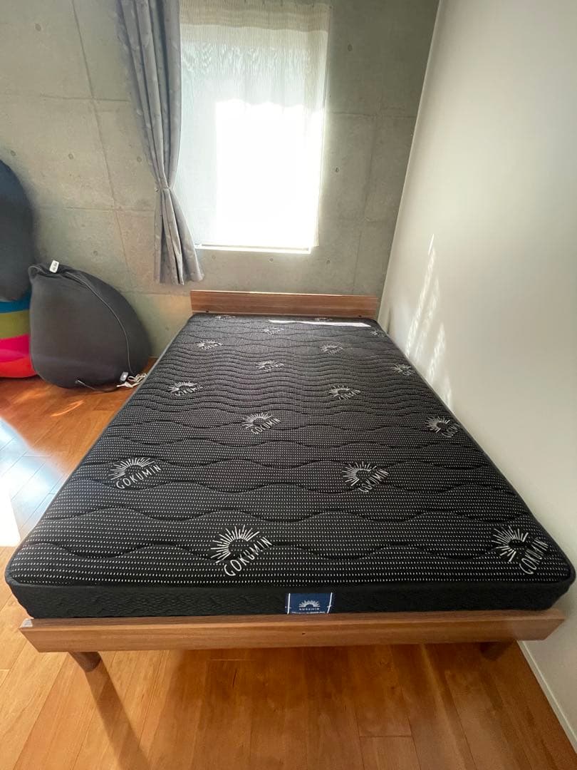 極美品！　ダブルサイズ　ゴクミン