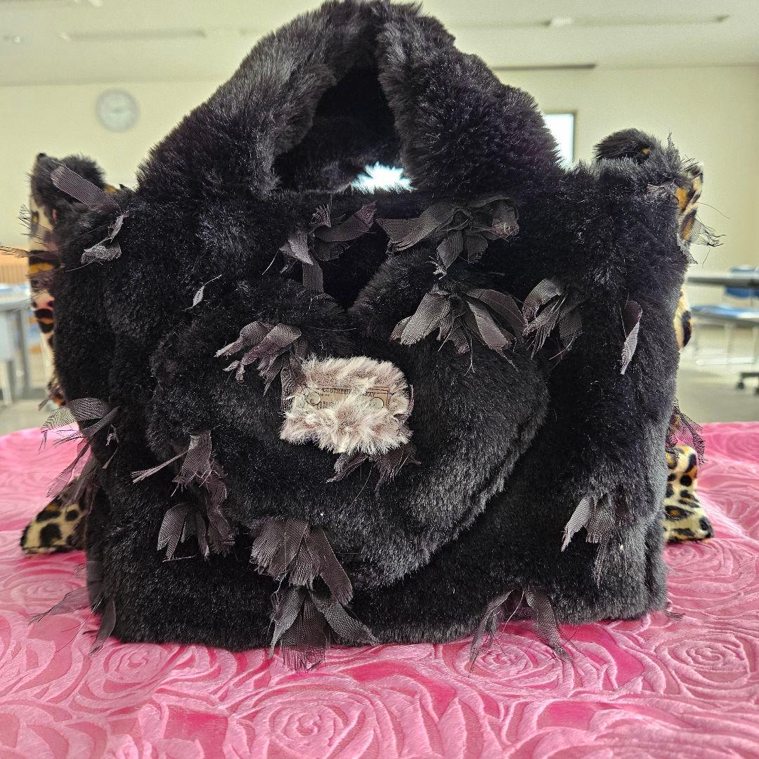 Wフリル&ブルーのお花が可愛い❤黒猫ちゃんトートバッグ。コヤンイサム