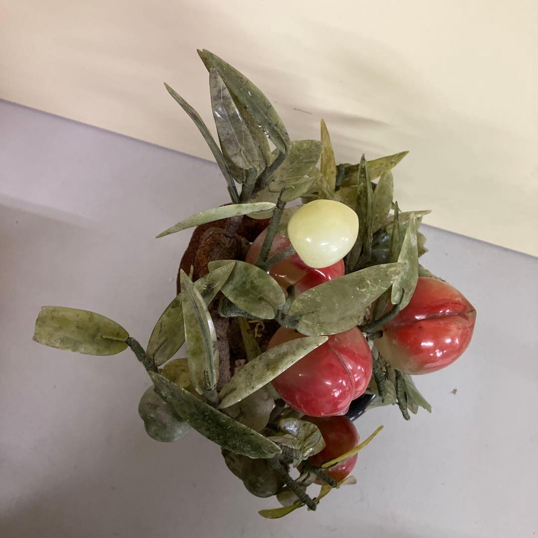 E-4 天然石 盆栽風 飾り 桃と葡萄の置物 翡翠 オブジェ 縁起物 中国美術