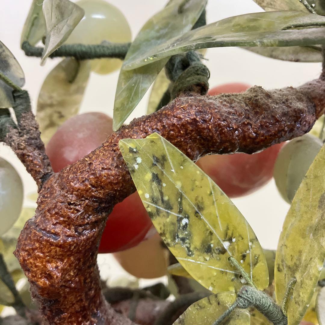 E-4 天然石 盆栽風 飾り 桃と葡萄の置物 翡翠 オブジェ 縁起物 中国美術