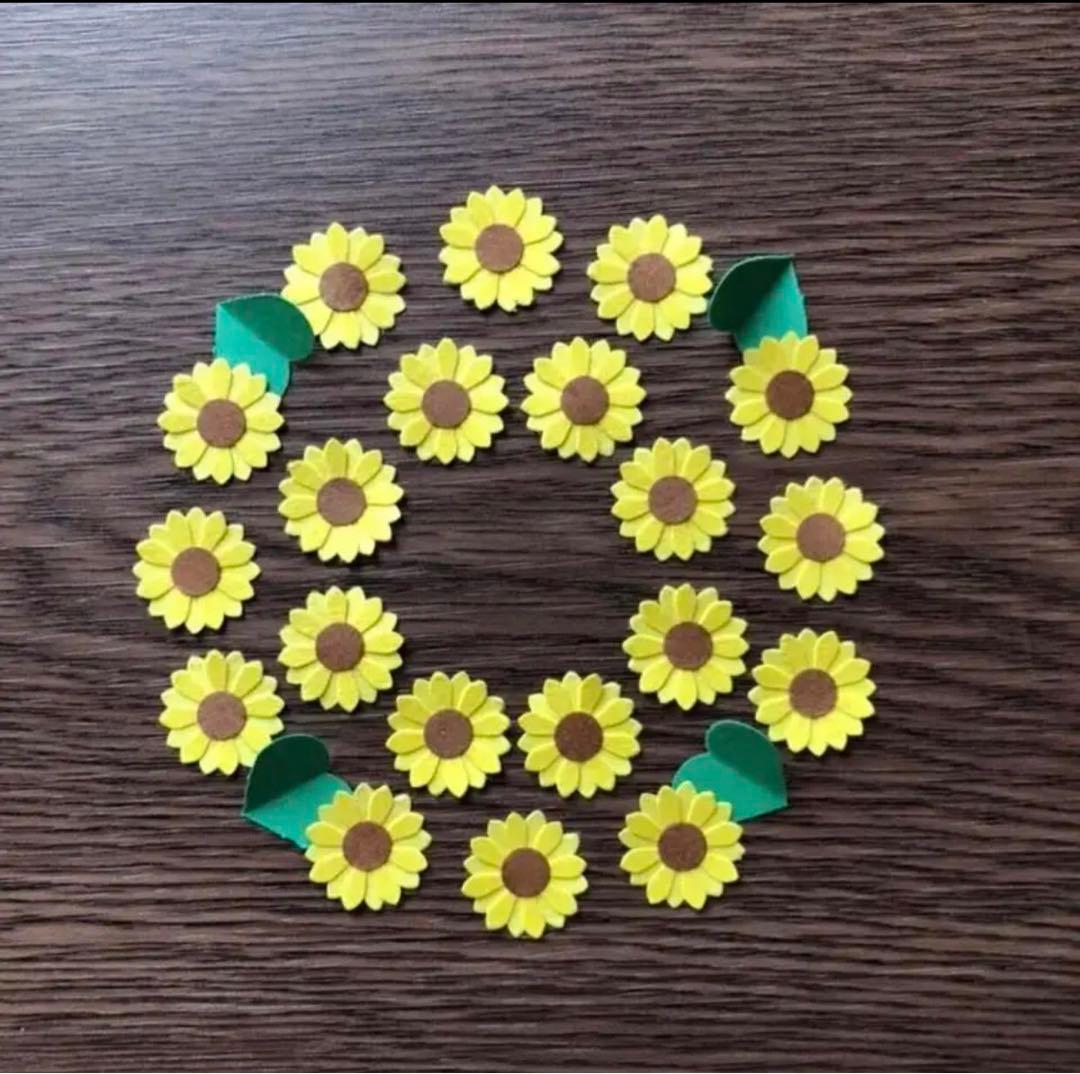 ペーパーフラワー＊ひまわり＊リーフ付き70枚＊クラフトパンチ＊アルバム＊花
