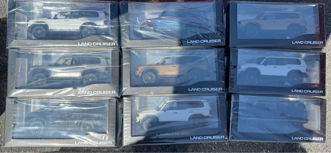 トヨタ博物館 新型 ランドクルーザー250 1/30カラーサンプルミニカー