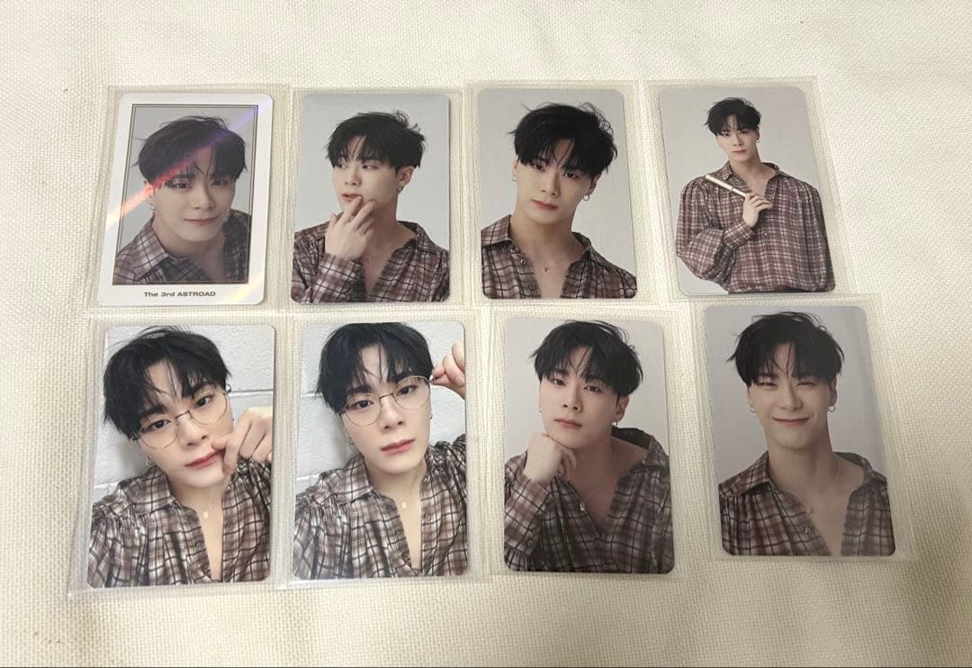 ムンビン アクスタ トレカセット - メルカリ