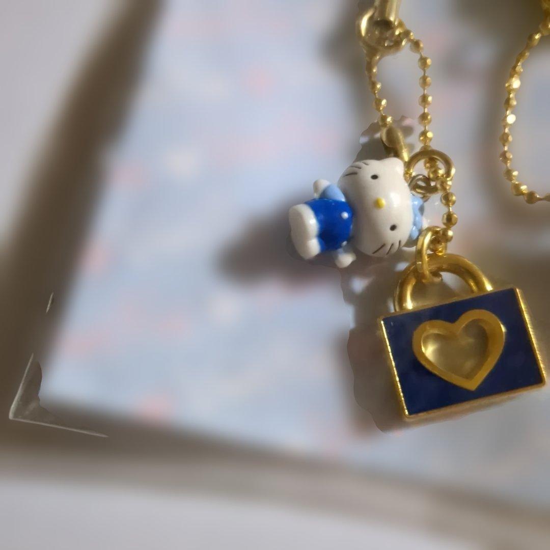 ハローキティ Vivitix ペアストラップ 鍵 ハート 2001 - メルカリ