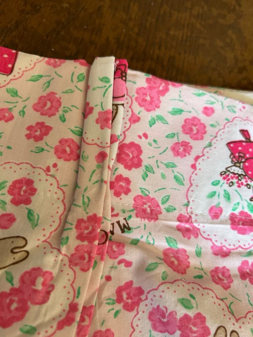 サンリオ　マロンクリーム　カーテン