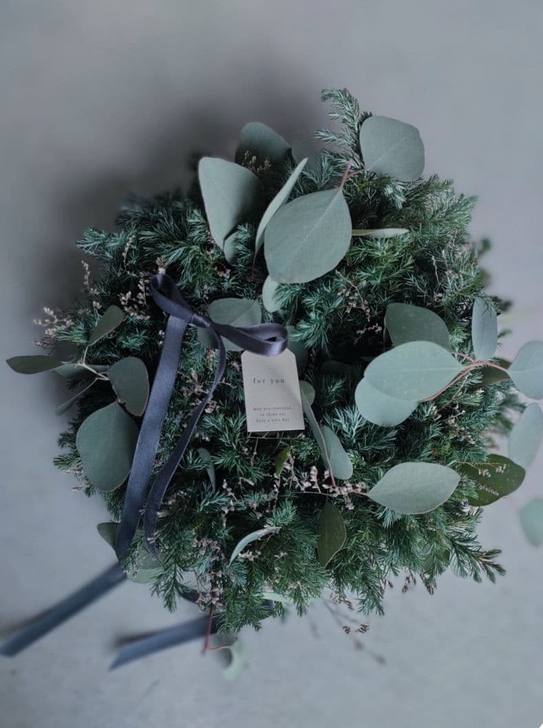 Christmasシーズン/生花ブルーバードとポポラスリース/30cm程/壁掛け