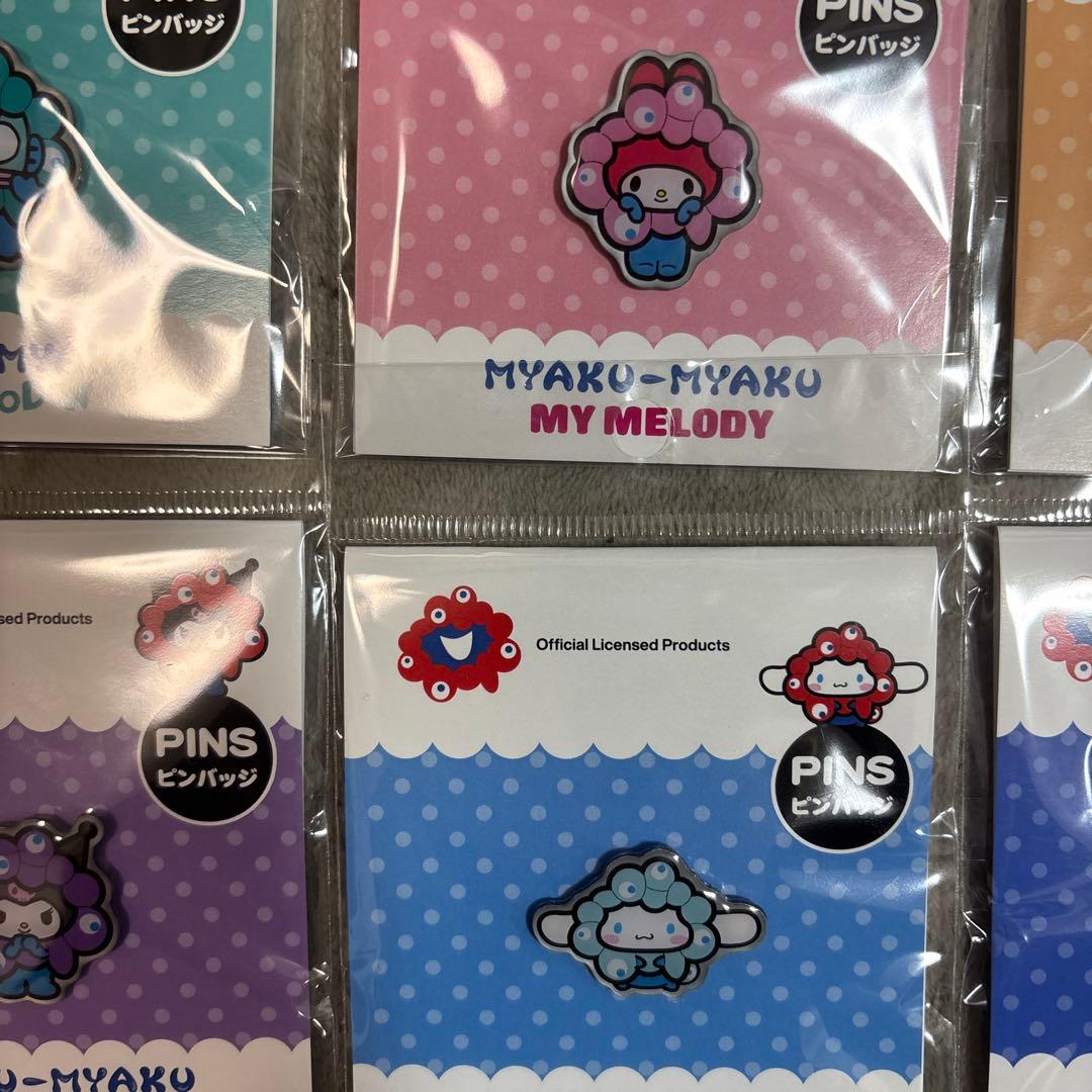ミャクミャク サンリオ キャラクターピンバッジセット クロミ キティ