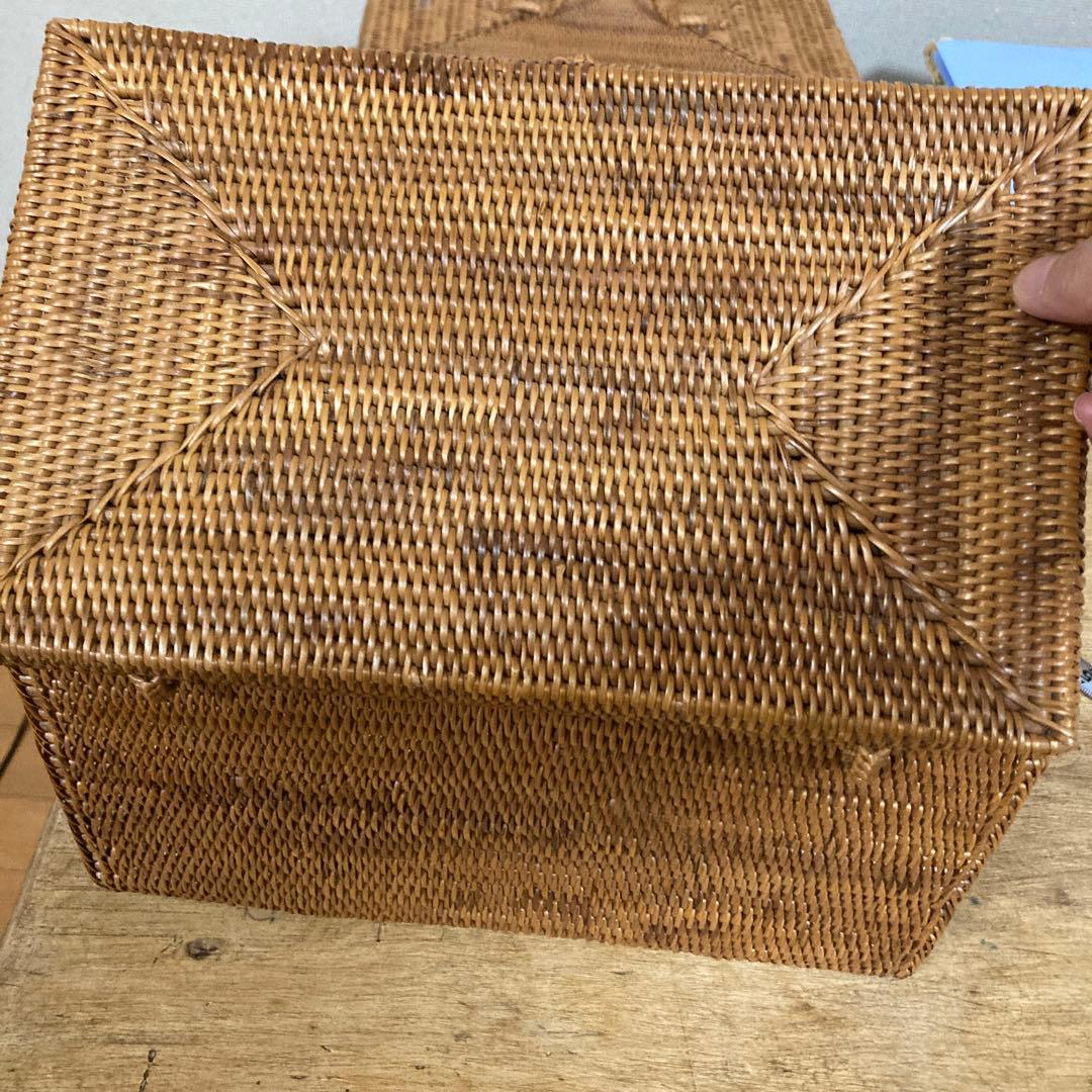 アタの蓋つきBOX