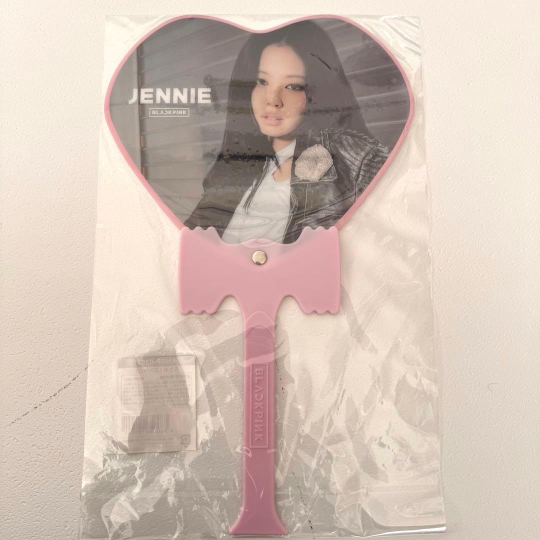 BLACKPINK ジェニ JENNIE うちわ 公式 - メルカリ