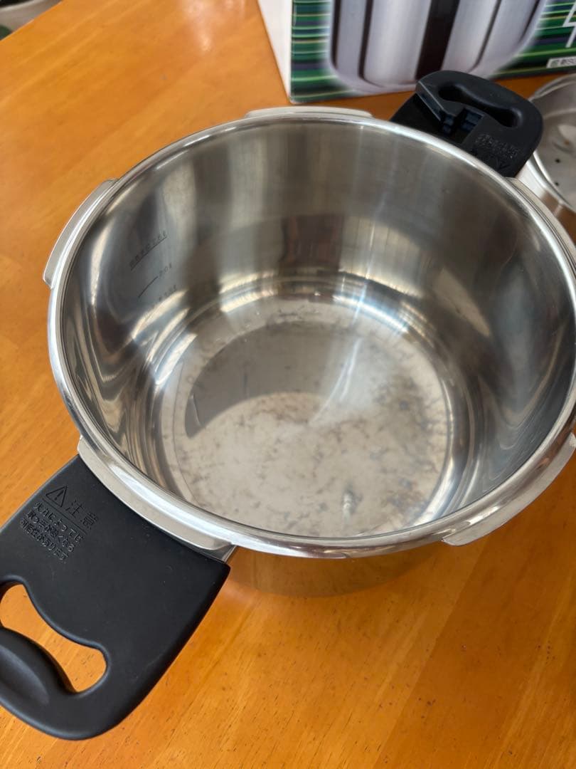 ワンダーシェフ ネオ ロタ ROTA 家庭用両手圧力鍋4.0リットル＋蔵炊2合鍋