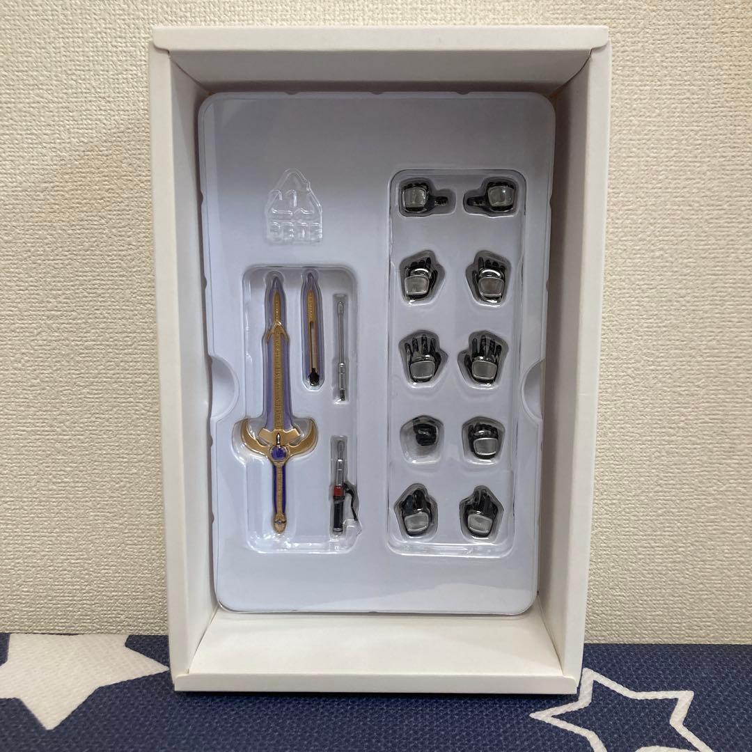 S.H.Figuarts (真骨彫製法) 仮面ライダークウガ タイタンフォーム