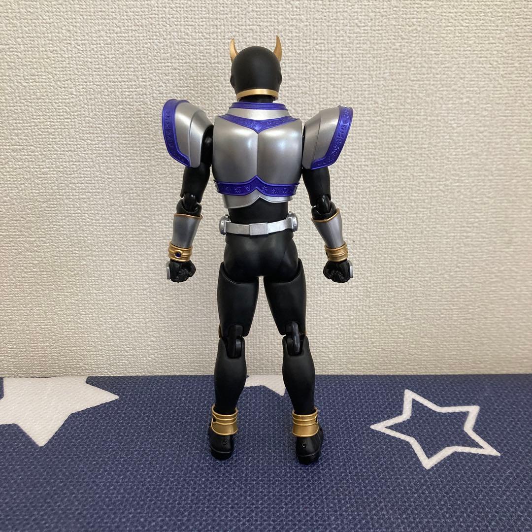 S.H.Figuarts (真骨彫製法) 仮面ライダークウガ タイタンフォーム