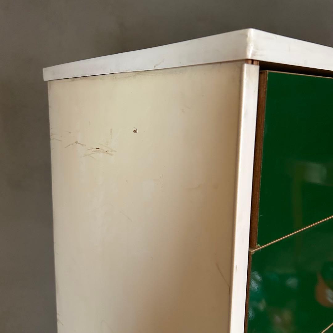 レトロなタンス　グリーン