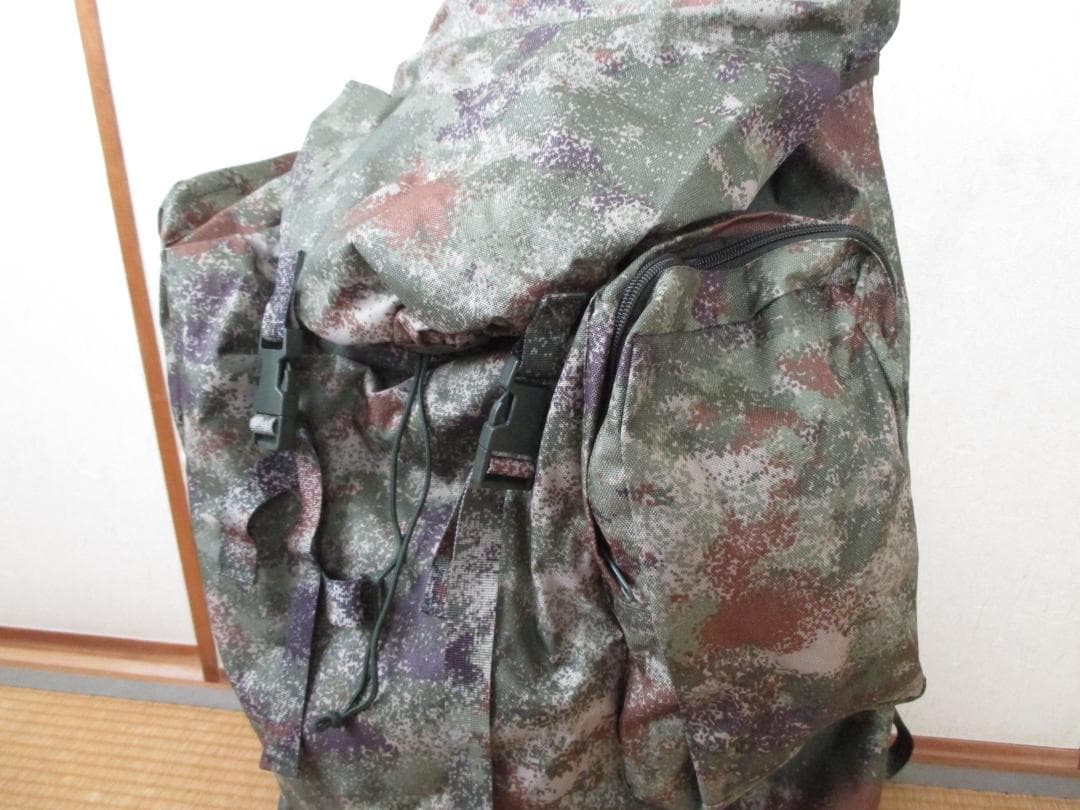 未使用　中国軍　21式　01式　星空迷彩　75L　バックパック　リュックサック
