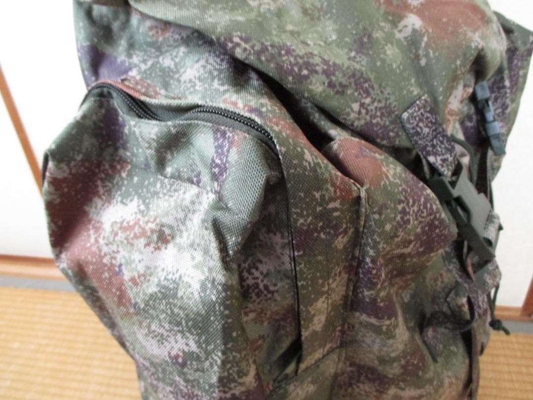 未使用　中国軍　21式　01式　星空迷彩　75L　バックパック　リュックサック