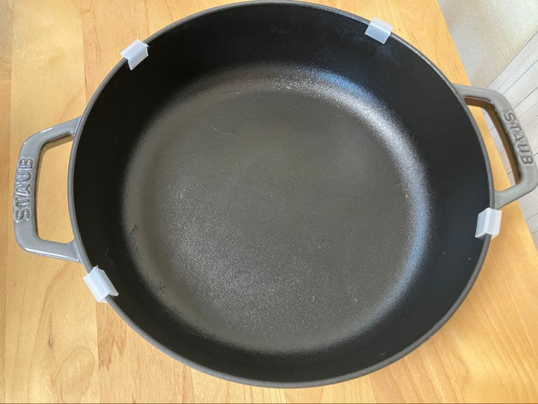 STAUB 鋳鉄製 両手鍋 24cm