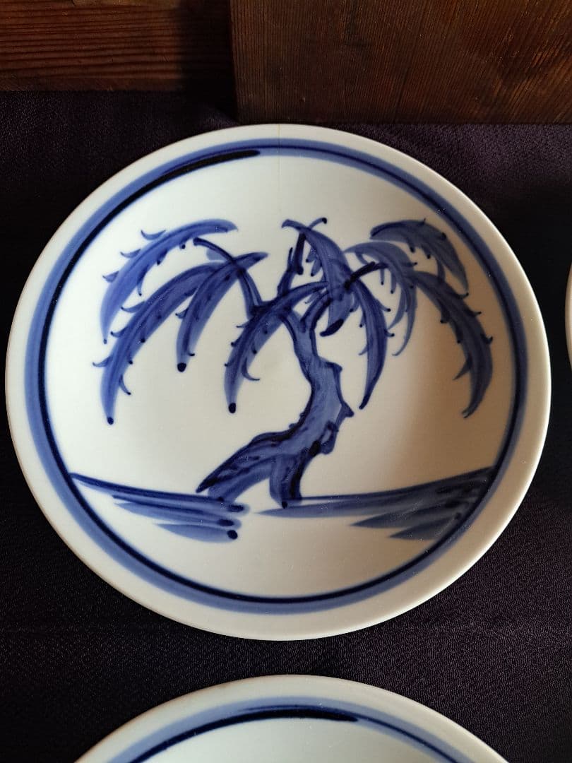 人間国宝】富本憲吉 平安陶苑 染付 柳絵 六客 ② - メルカリ