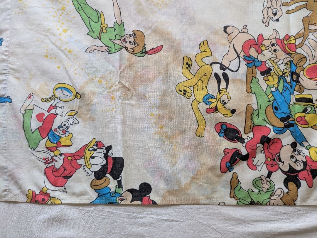 ディズニービンテージシーツ パレード　大判１枚
