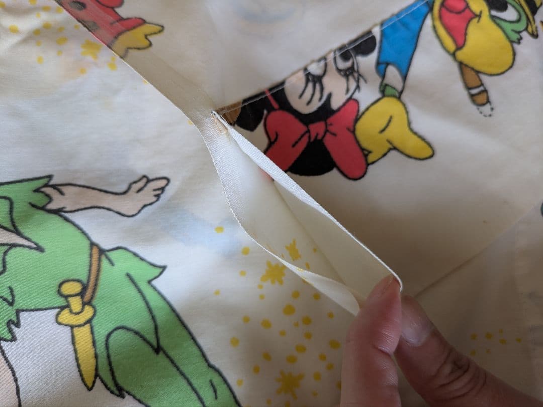 ディズニービンテージシーツ パレード　大判１枚