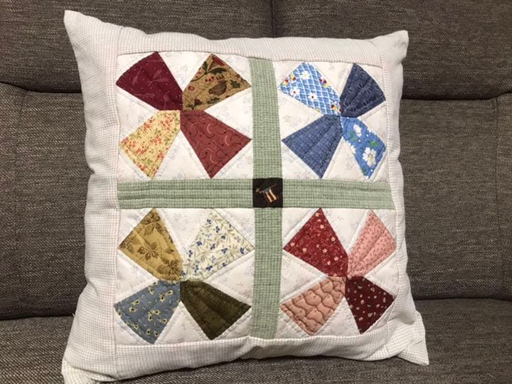 ハンドメイド　パッチワーク　クッションカバー