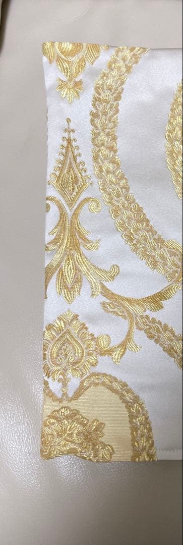 きー出品 ゴールド柄 とフリンジ付きクッションカバー 45×45 レスター