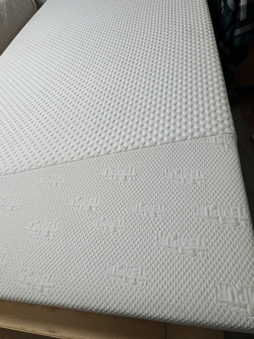 TEMPUR テンピュール　ファーム　マットレス　シングルサイズ　かため