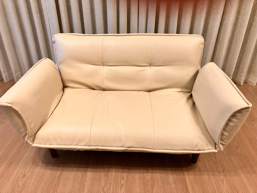 【お値下げ、送料込】アイボリー合成皮革リクライニング2人掛けソファ