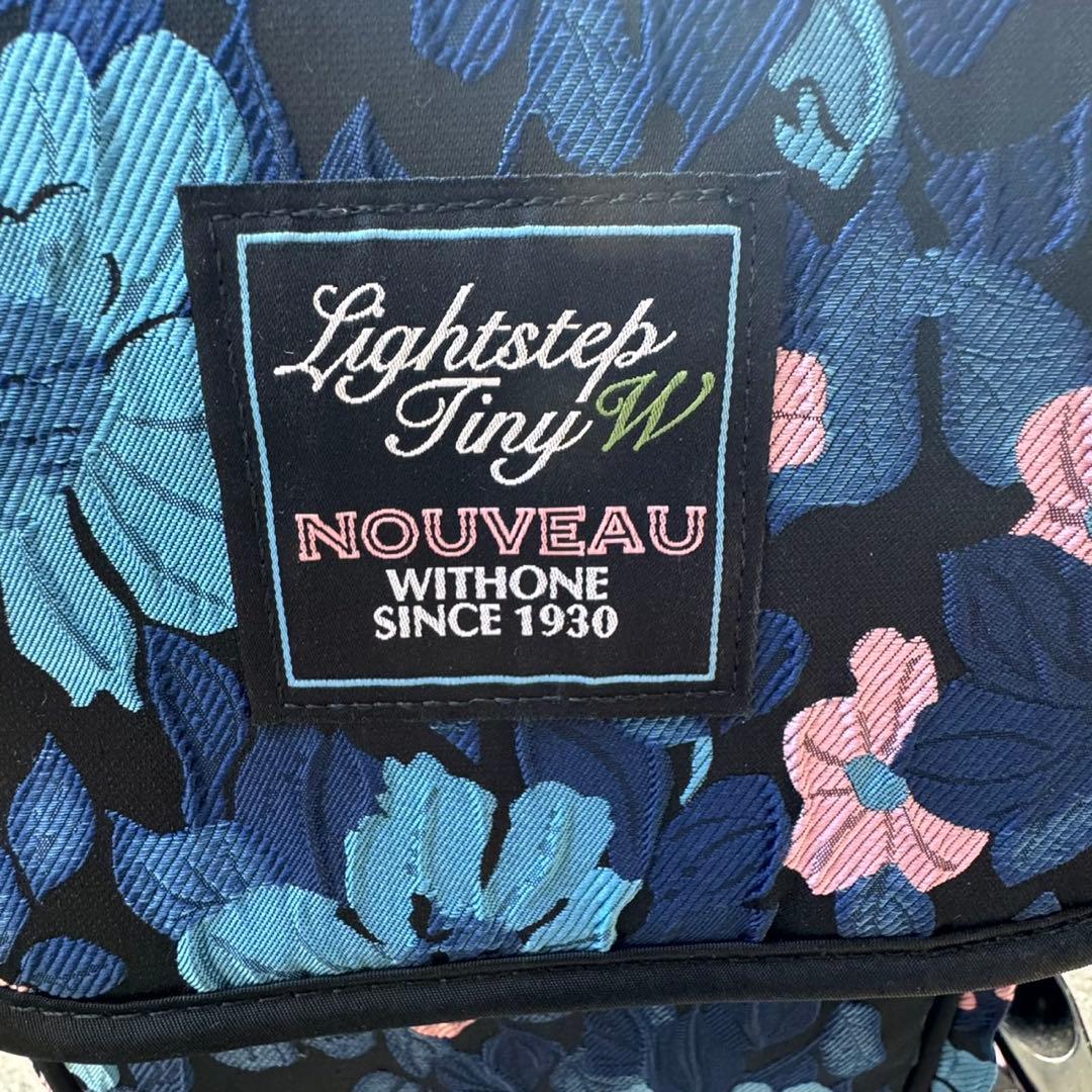 美品　ウィズワン　ライトステップ　タイニーＷヌーボー　レガロ　シルバーカー