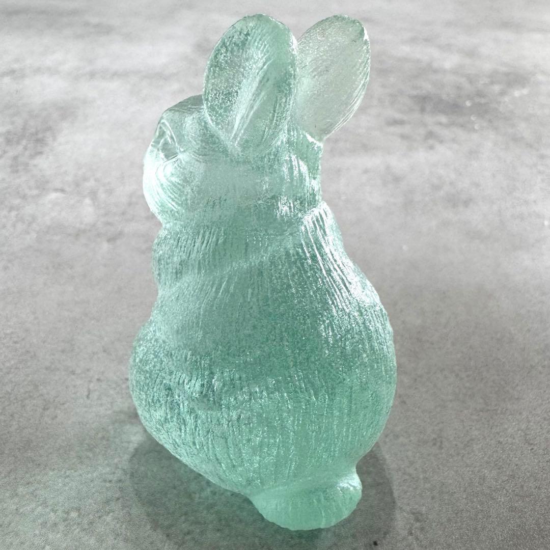 フローライト　カービング　うさぎ