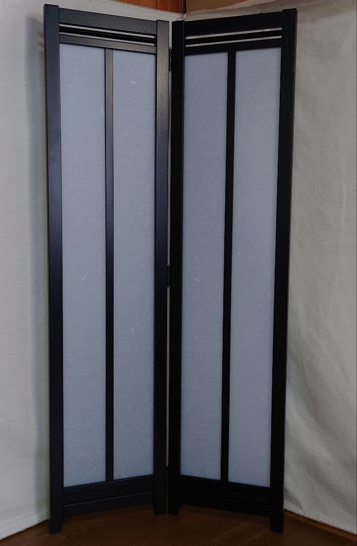 コーナにも２連屏風　2枚式衝立　アクリル板（和紙柄）使用　ブラックフレーム屏風