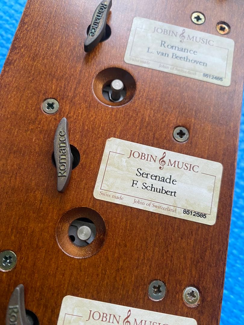 JOBIN OF SWIZERLAND オルゴール　３曲入　スイス製