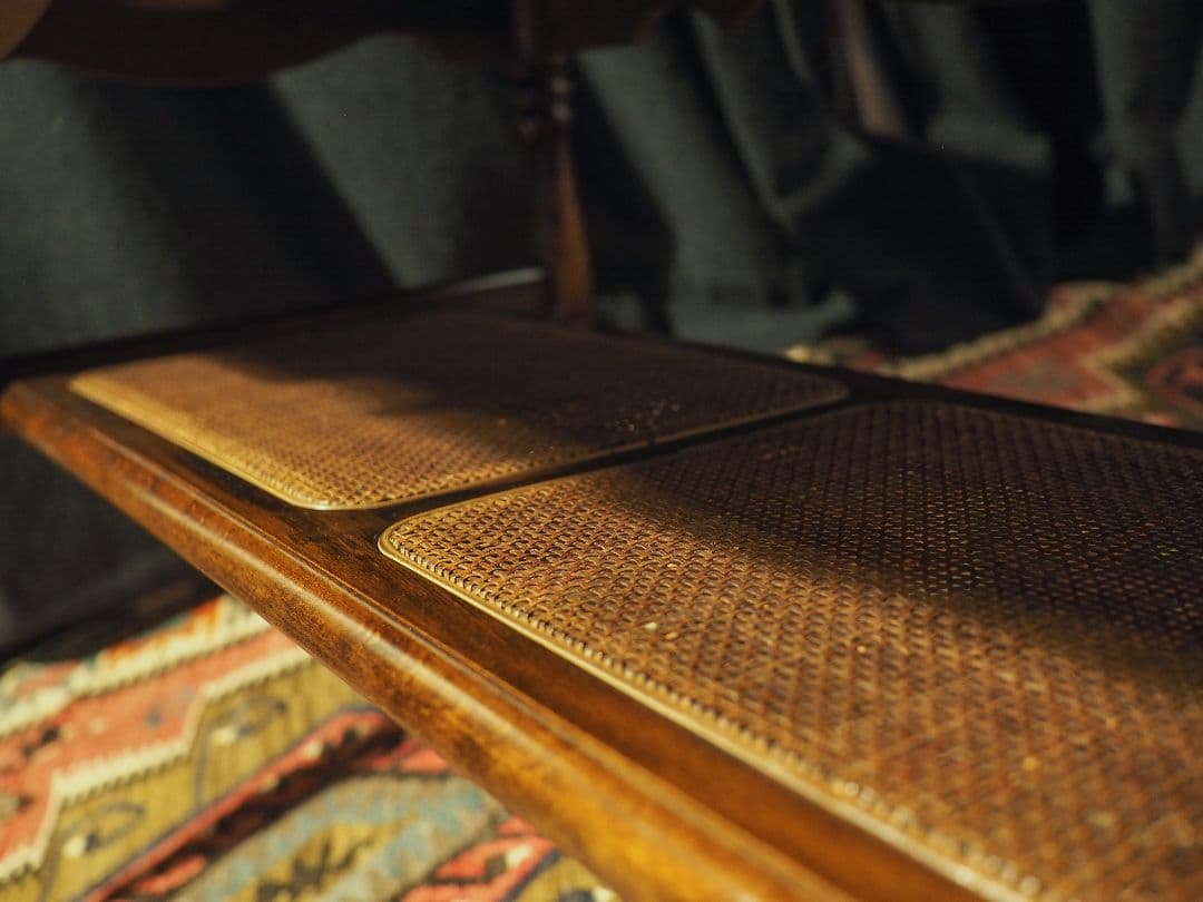 【値引中】“Karimoku”ビンテージローテーブル